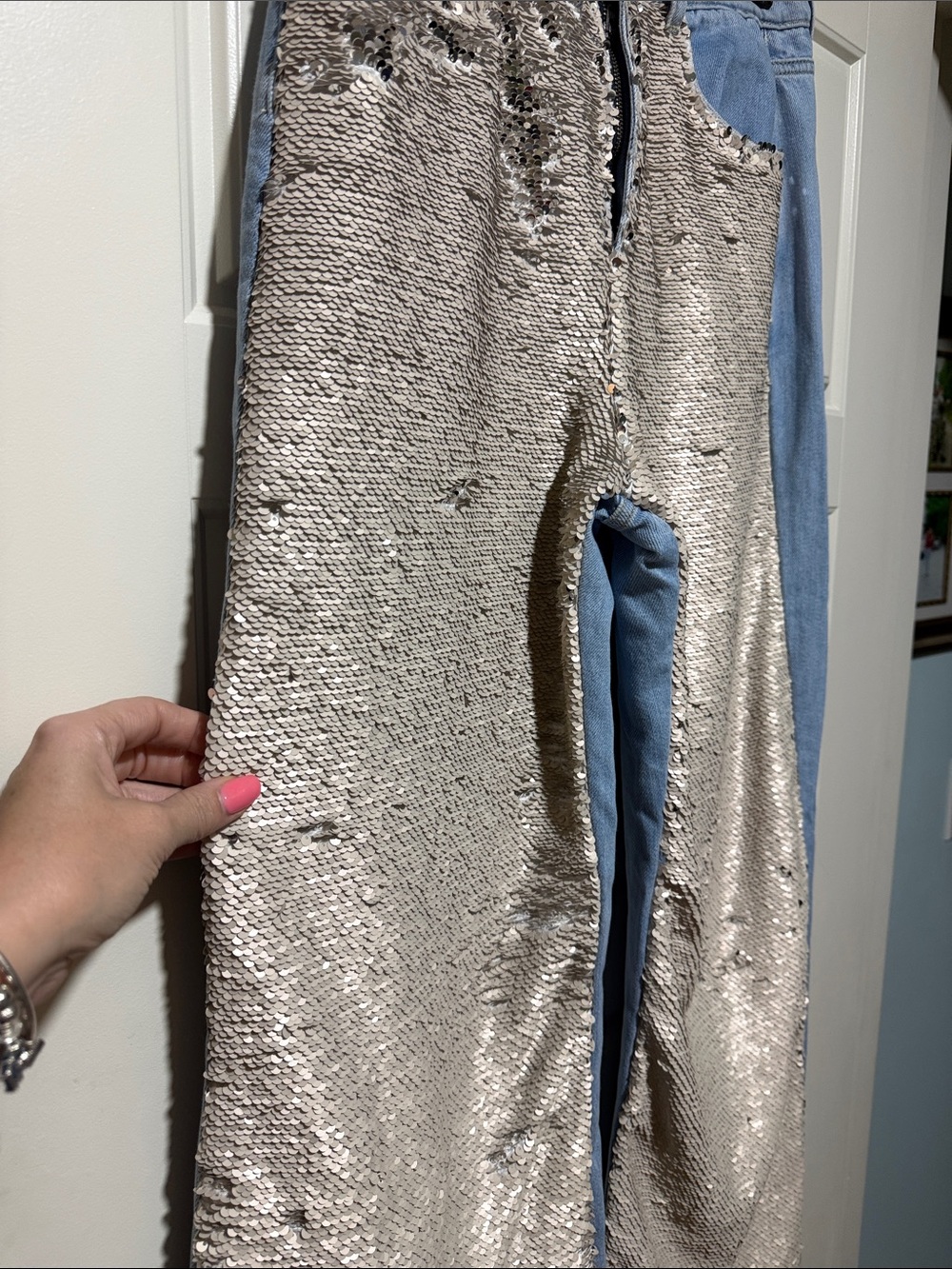 Pilcro anthropologie Wide-Leg Jeans in Light Blue and Beige sequinned Panels 30 - Picture 12 of 13